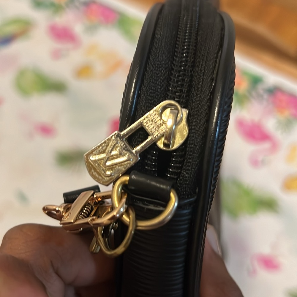 Just Bag. Has No Code Or Label Inside So Not Sure - image 2